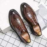 Lace up Men Brogue Shoes Fashion Classic Designers Good Quality Dress Shoes Oxfords for Men