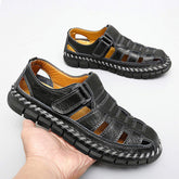 Comfortable Fashion Design Buckle Strap Summer Beach Slippers Pure Leather Sandals Shoes for Men