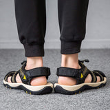 Knitted Breathable Casual Outdoor Shoes Classic Red Color Durable Men Fashion Flat Beach Sandals
