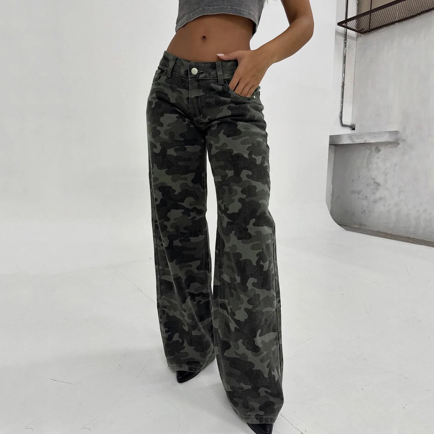 Camouflage Eco - Friendly Windproof Mid Waist Jeans Loose Straight Leg Denim Pants Casual Style with Contrast Trim - Zeprah