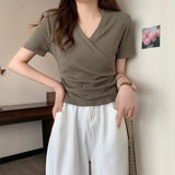 Slim-fit Graphic Tee Crossed V-neck Tops for Women Simple T-shirt for Women