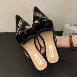 Ladies' Chic Embroidered Outdoor Loafers - Comfortable Closed Toe Spring Flats