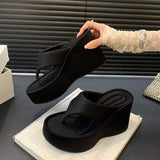 Trendy Wholesale Platform Sandals: Casual Wedge Flip Flops for Fashionable Ladies