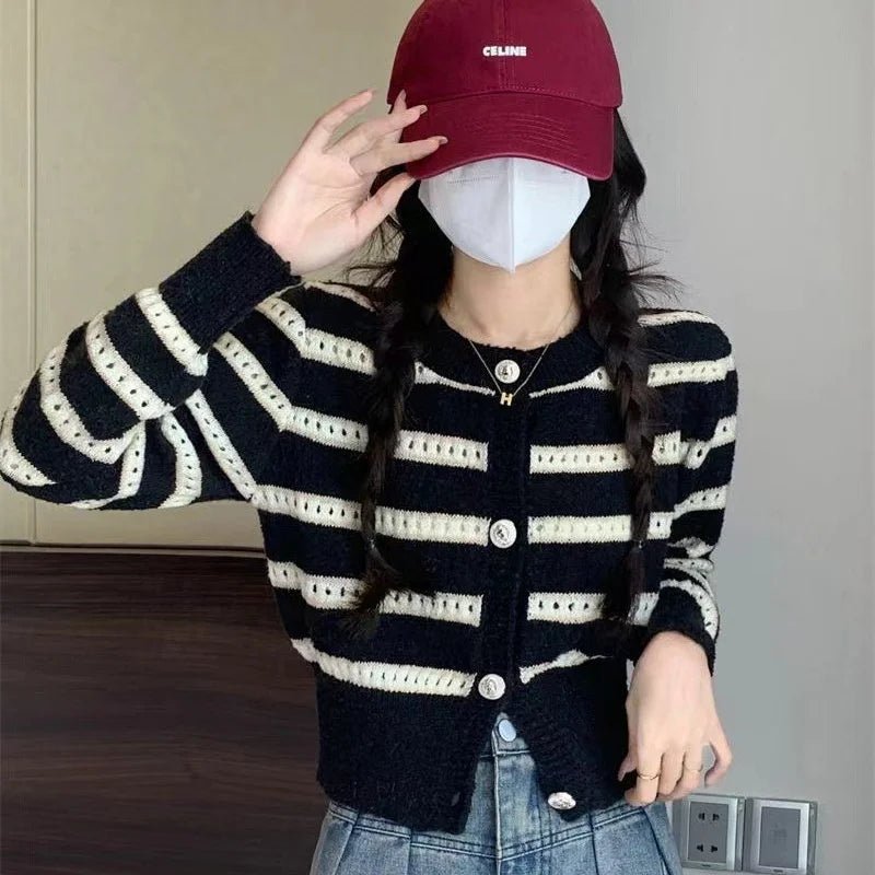 French Sweet Retro Striped Sweater Cardigan Loose Korean Style New Early Autumn Top Women's Short Sweater Coat - Zeprah