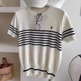 Streak Graphic Tee Loose - fit Tops for Women Crewneck Versatile Short - Sleeved Tee - Zeprah