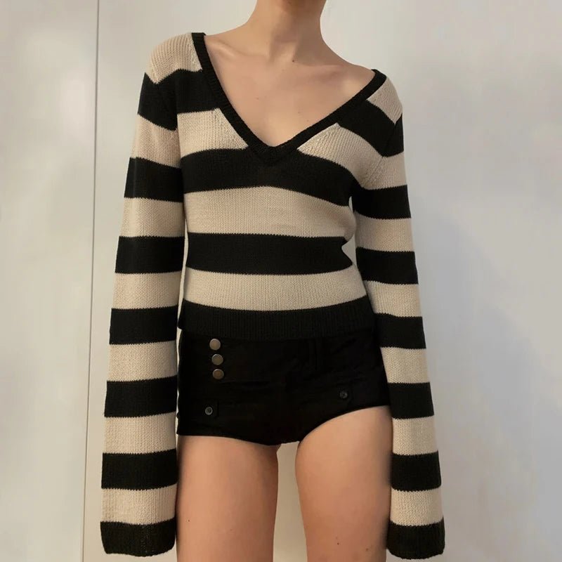 Vintage Preppy Style Women's Sweater Autumn V - Neck Plaid Print Knitwear Loose Fit Top - Zeprah