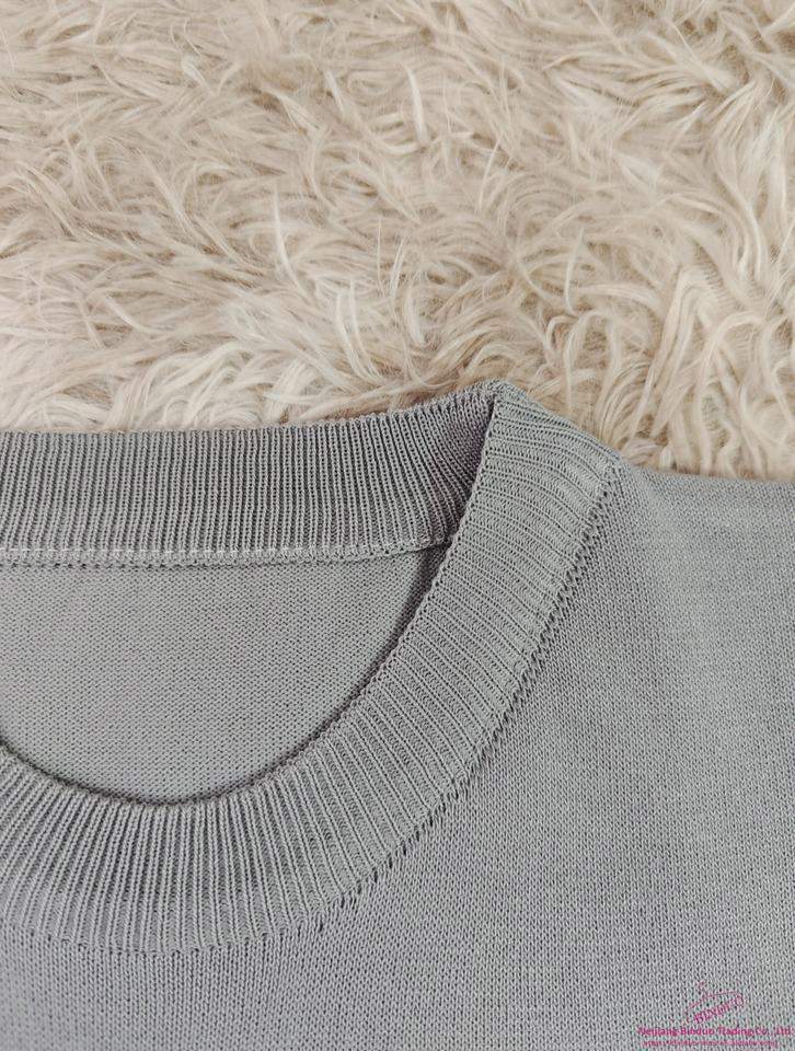 Loose-fit Short Sleeve T-shirt Knitted Tops for Women Classic Graphic Tee