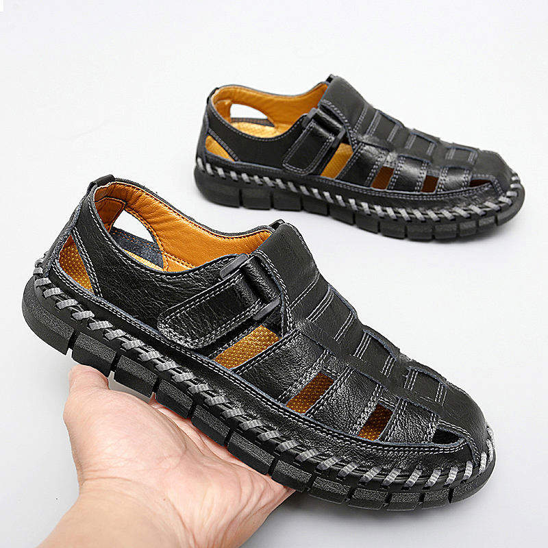 Comfortable Fashion Design Buckle Strap Summer Beach Slippers Pure Leather Sandals Shoes for Men