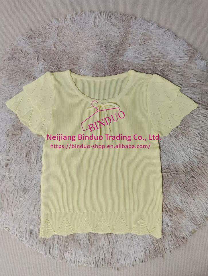 Fashionable Women's Clothing Simple Tops for Women Modern Cool Short-sleeved T-shirt