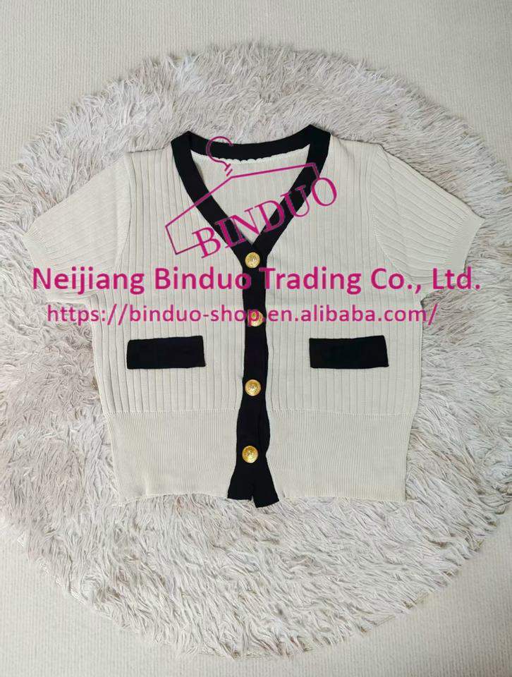 Classic Women's T-shirts Slim-fit Comfortable Tops for Women Bestselling Women's Clothing