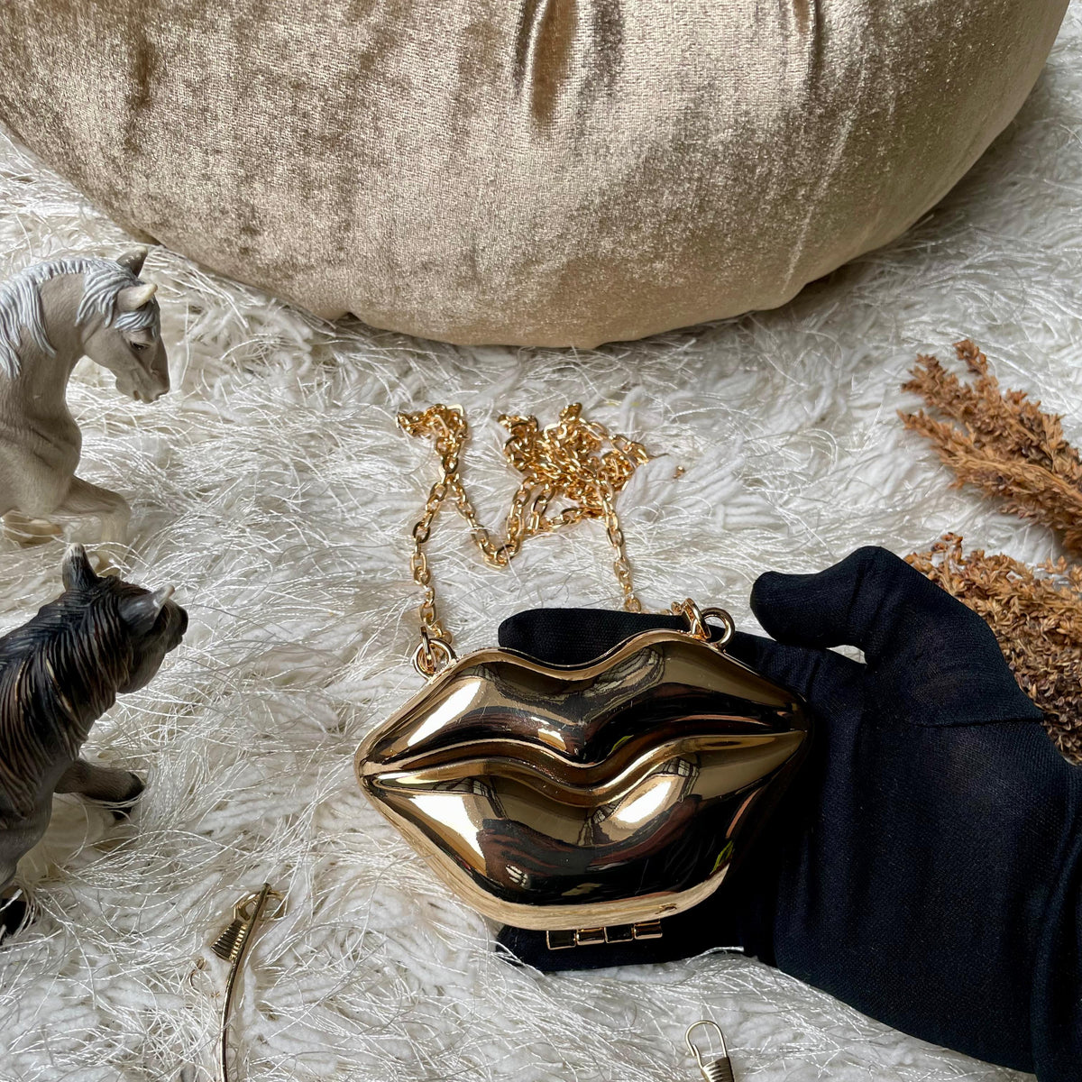 Luscious Lips Clutch