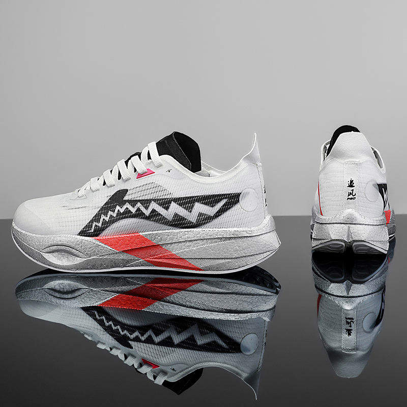 Summer Ultra Breathable Mesh Sports Shoes Energy Return Responsive Lightweight Sole Neon Running Sneakers