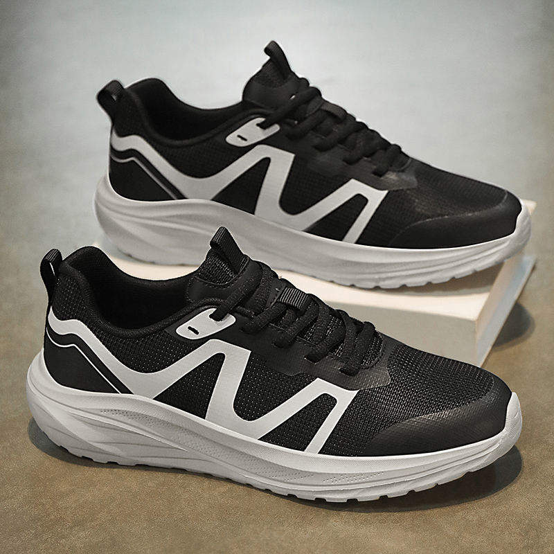 Ergonomic Running Shoes with Ventilated Mesh Upper and Adaptive Cushioning Technology for Enhanced Athletic Performance