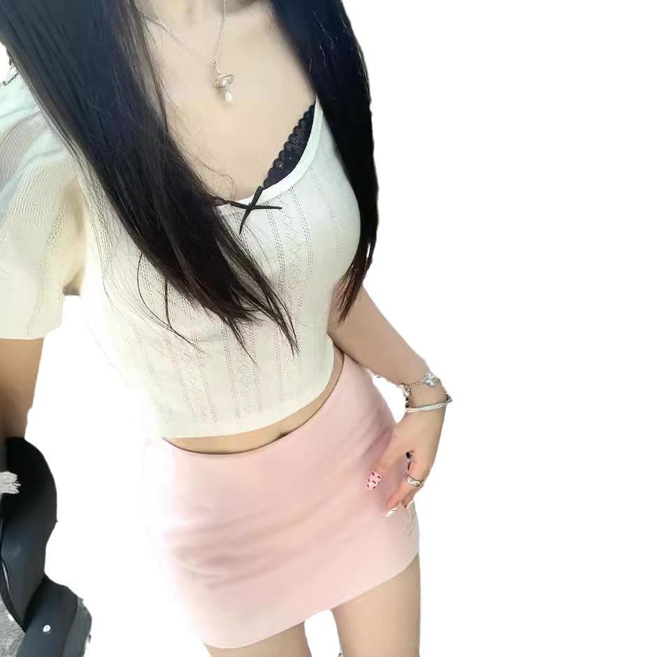 Women's Summer Knit Crop Top, Y2K Hollow Out Short Sleeve T-Shirt, Slim Fit U-Neck Cropped Blouse with Lace Trim