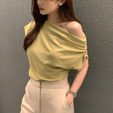 Loose Short Sleeve Top Fashionable Graphic Tee Irregular Oblique Shoulder Tops for Women