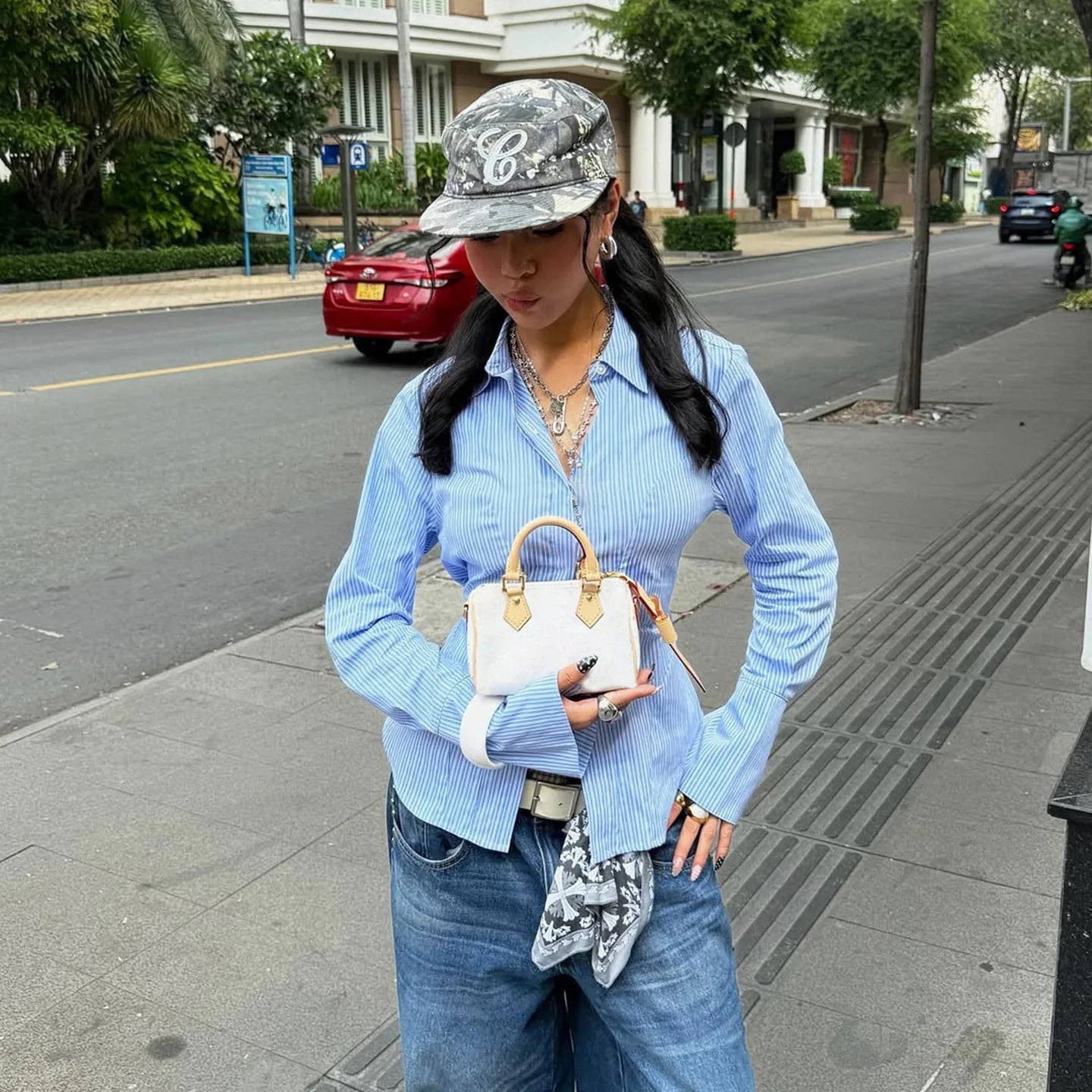 Blue striped printed women's long sleeved shirt fashionable street style backless button up cardigan - Zeprah