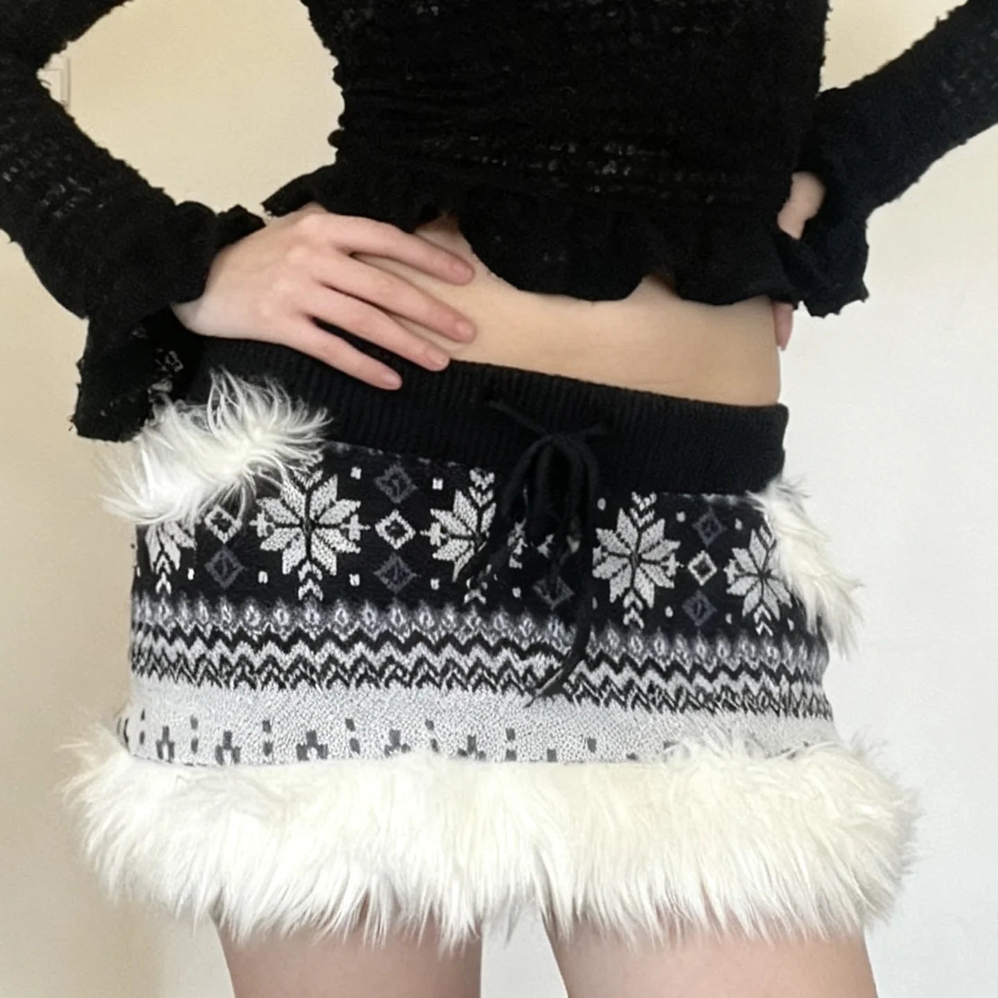 Christmas Eco - Friendly Printed Short Skirt Fair Isle Snowflake Knitted Dropped Waist Pencil Skirt Fuzzy Trim Decorative Pocket - Zeprah
