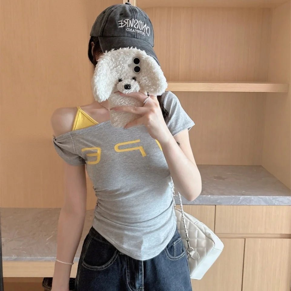 Contrast Color Build in Bra Short - sleeved T-shirt Summer American Design Sense Niche Slim Fit Spice Girls Off - Shoulder Top - Zeprah