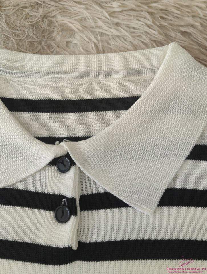 Knitted Short Sleeve T-shirt Simple T-shirt Versatile Graphic Tee