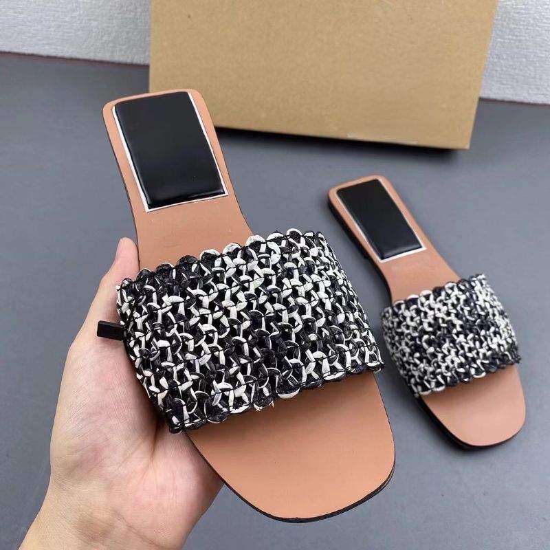 Trendy Ladies' Slide Sandals - Chic Flat Shoes for Women