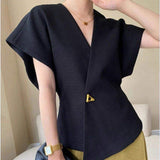 2026 French Temperament Asymmetric Drop Shoulder Sleeve Women's T-shirt One Button Tight Waist Slimming Fashion Top