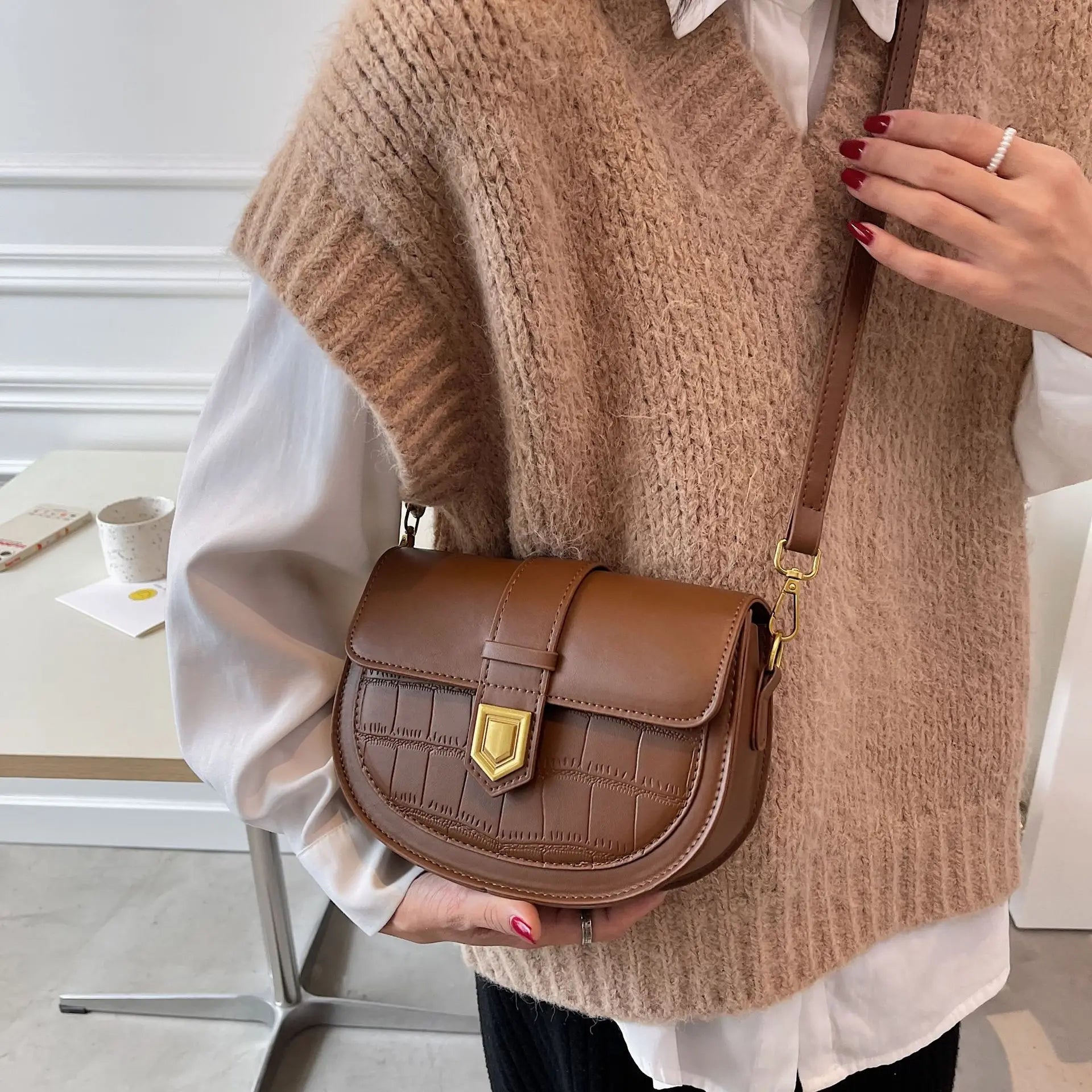 Fashion Acrylic Chain Messenger Shoulder Bag Womens Bags Design Stone Saddle Handbags - Zeprah