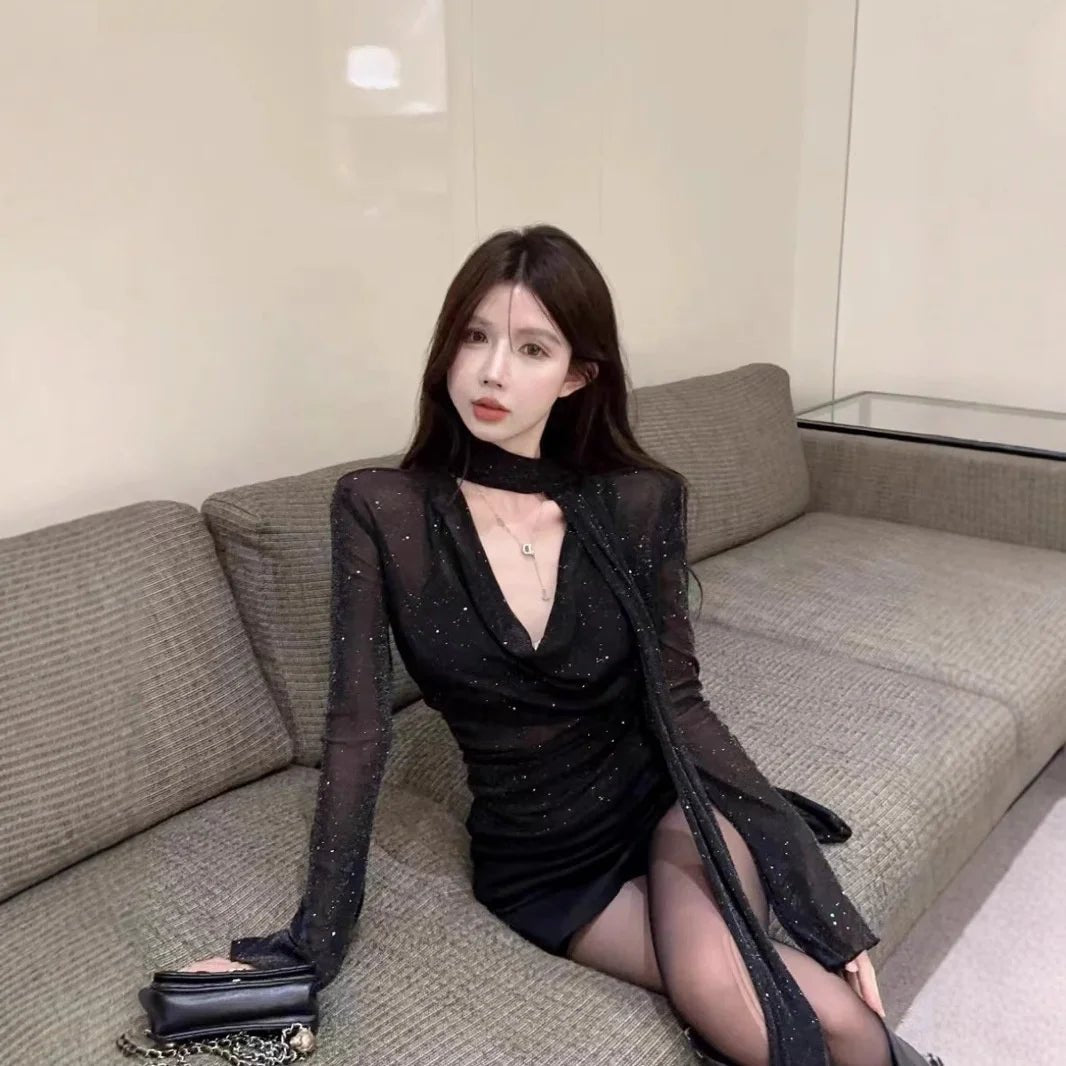 Fashion V - neck Swing Collar Top 2025 Spring and Summer New French Elegant Slim T-shirt Women - Zeprah