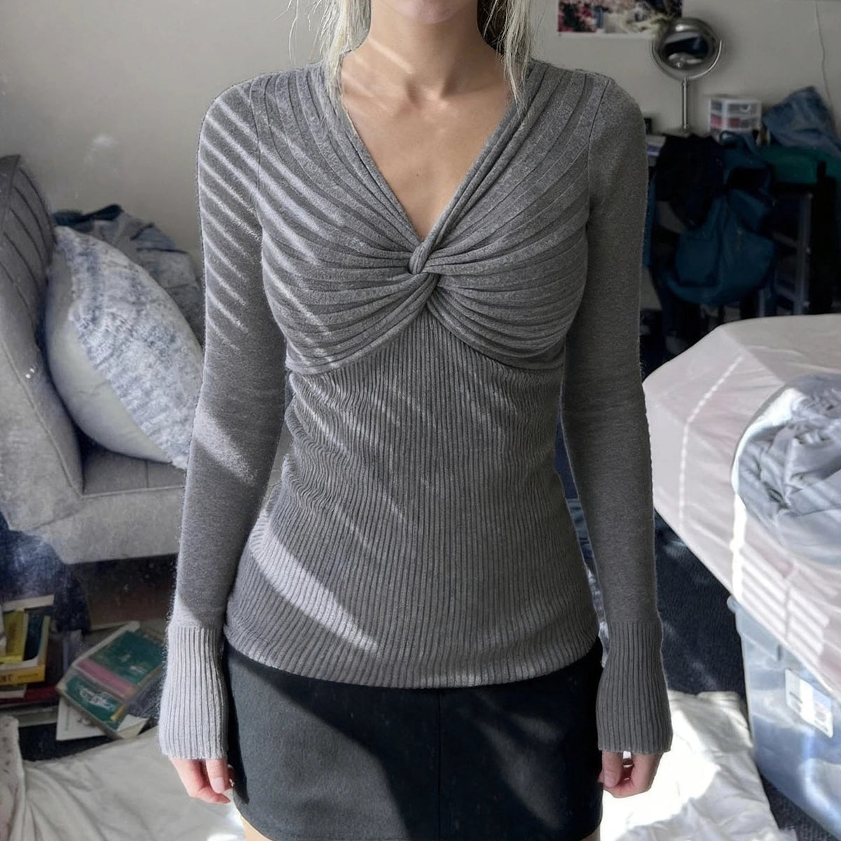 French Elegant Women's Knit Top Twist Detail Long Sleeve Blouse High - End Draped Pullover - Zeprah