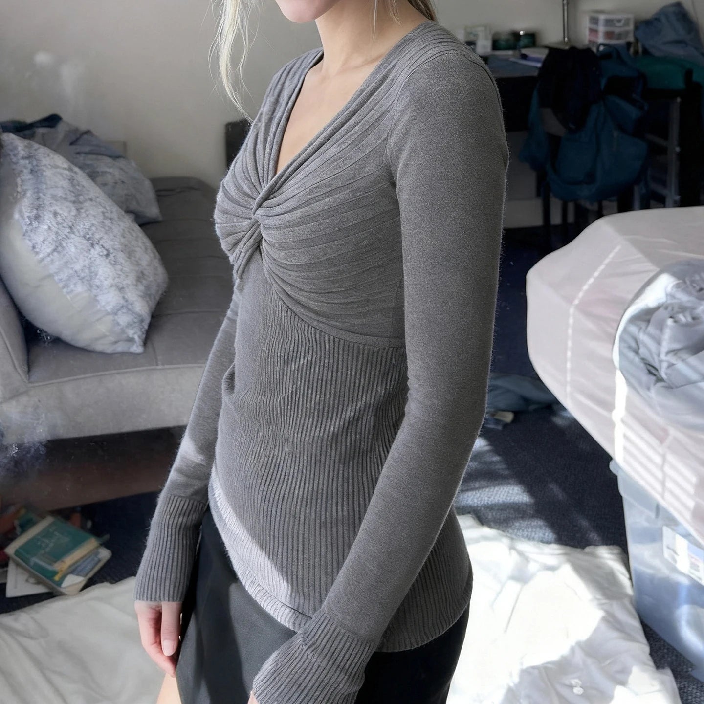 French Elegant Women's Knit Top Twist Detail Long Sleeve Blouse High - End Draped Pullover - Zeprah