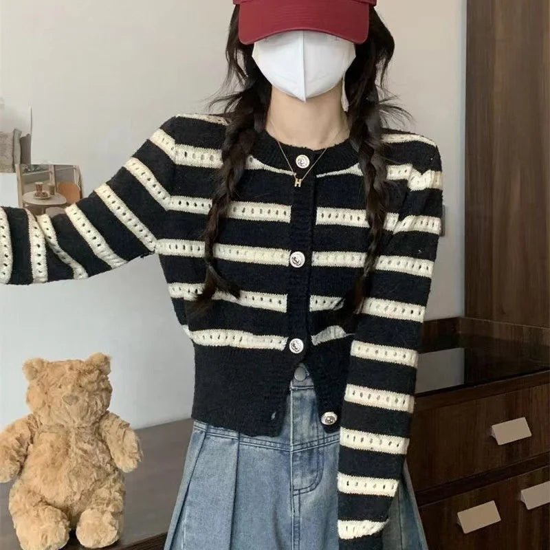 French Sweet Retro Striped Sweater Cardigan Loose Korean Style New Early Autumn Top Women's Short Sweater Coat - Zeprah
