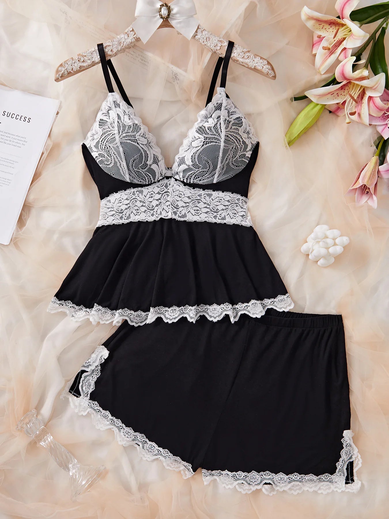 Hot - selling European American Style Lace Sexy Women's Suspender Shorts Two - piece - Zeprah