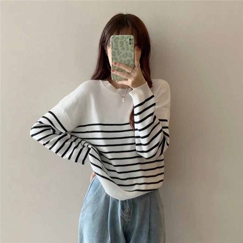 Korean Striped Round Neck Long - Sleeved Knitwear Early Autumn Fashionable Women's Loose Slimming Base Shirt Top - Zeprah