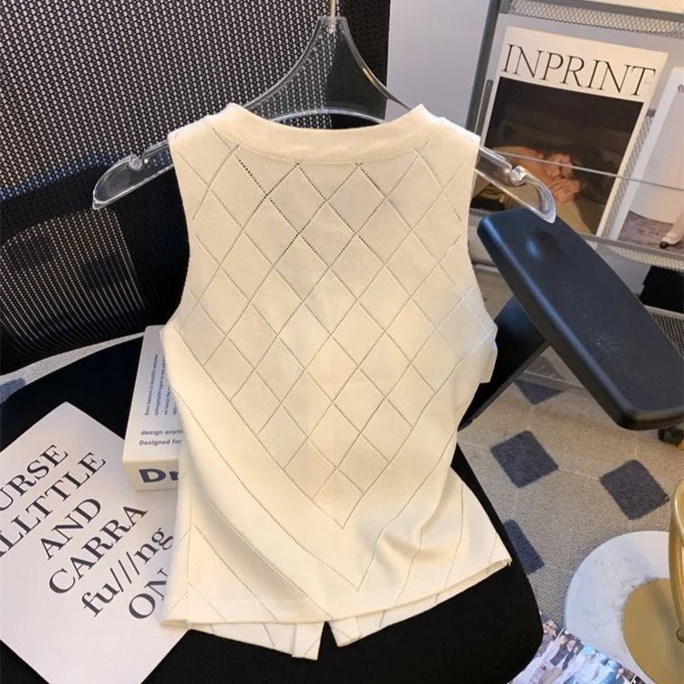 New Design tank Slim - fit V - neck Cool Sleeveless Tops Fashionable Tank Top - Zeprah