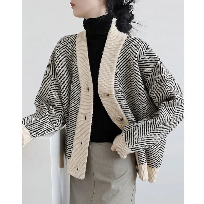 New Fashion Women's V - Neck Casual Autumn Loose Sweater 2025 Women's Spring - Autumn Retro Lazy Vibe Knitwear Cardigan - Zeprah