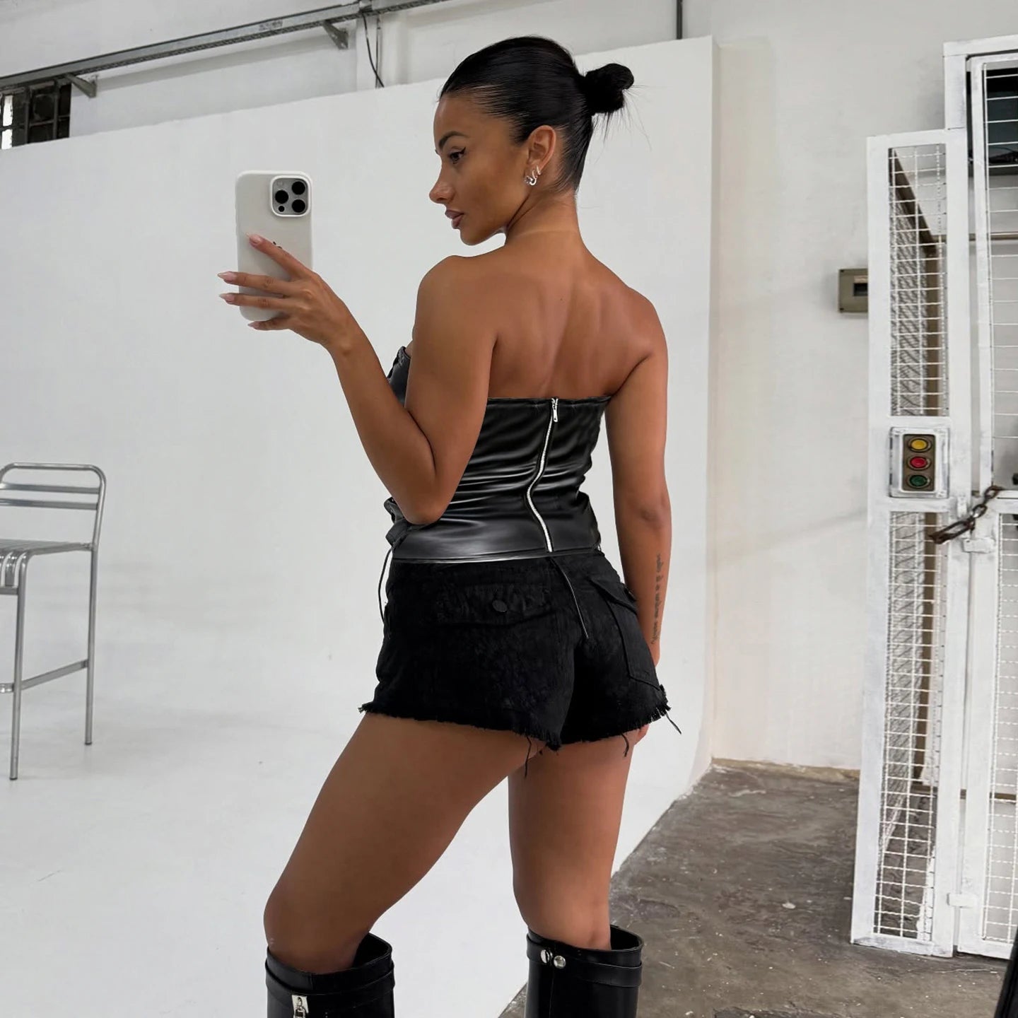 Punk Style Solid Color Woven Leather Grommet Lacing Hollow Eco - Friendly Anti - Pilling Collarless Short Tank Tops Slim Fit - Zeprah