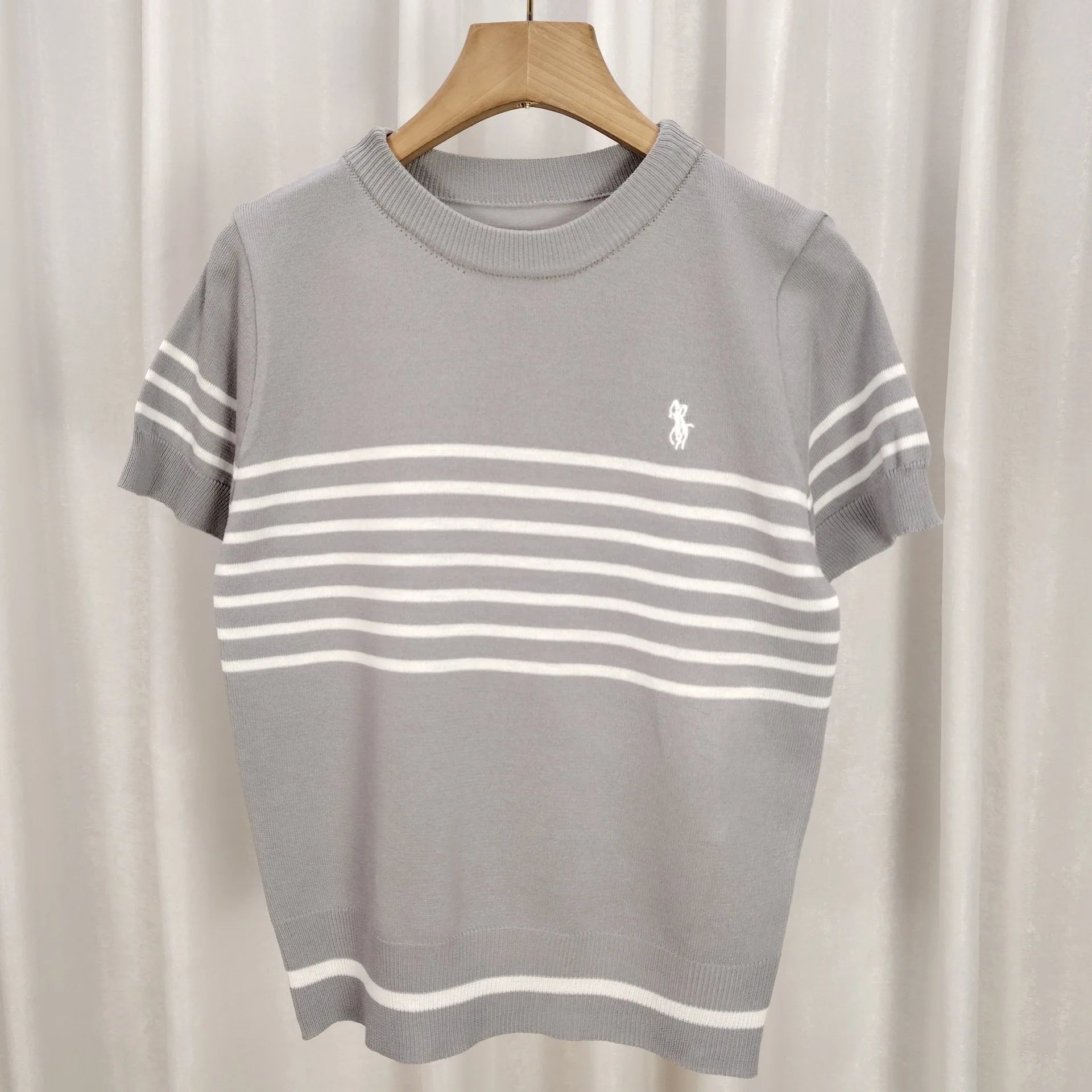 Streak Graphic Tee Loose - fit Tops for Women Crewneck Versatile Short - Sleeved Tee - Zeprah