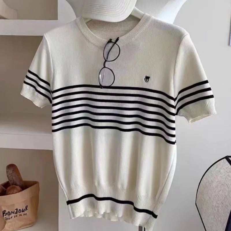 Streak Graphic Tee Loose - fit Tops for Women Crewneck Versatile Short - Sleeved Tee - Zeprah