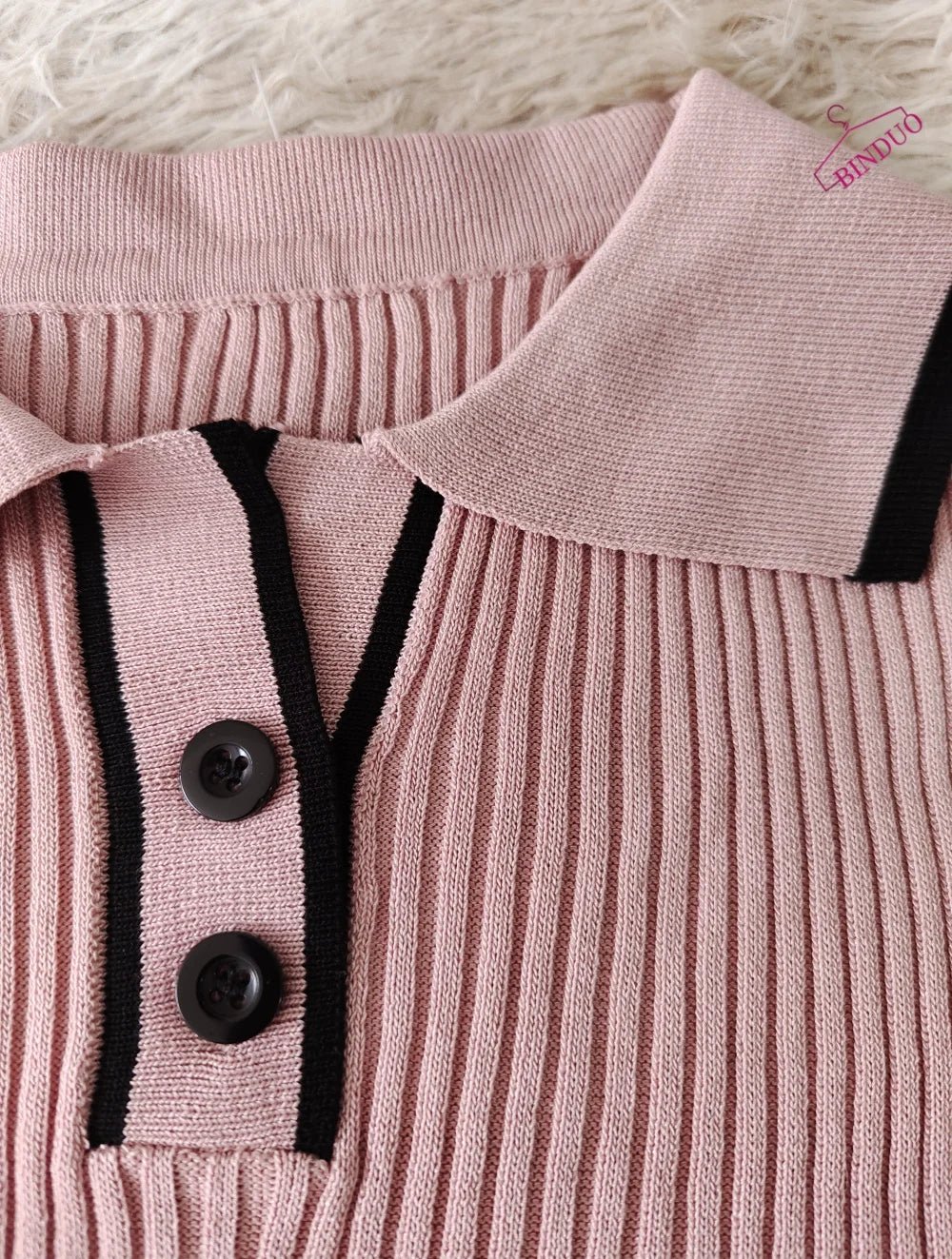 Trendy Graphic Tee Knitted T-shirt for Women Elegant Crop Top - Zeprah