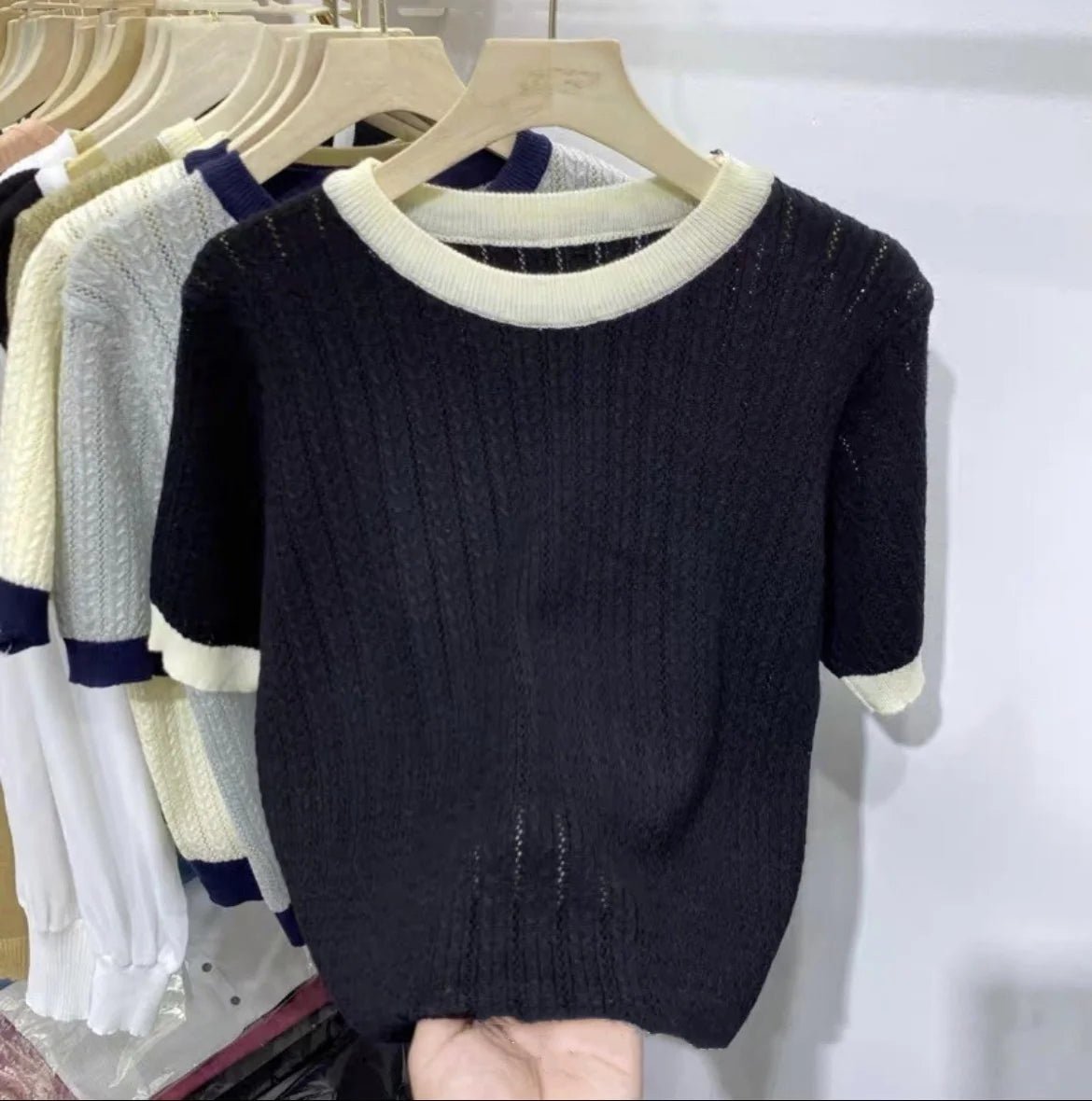 Trendy Tops for Women Comfortable Contrasting Colors Women's T-shirts Simple Short - sleeved T-shirt - Zeprah