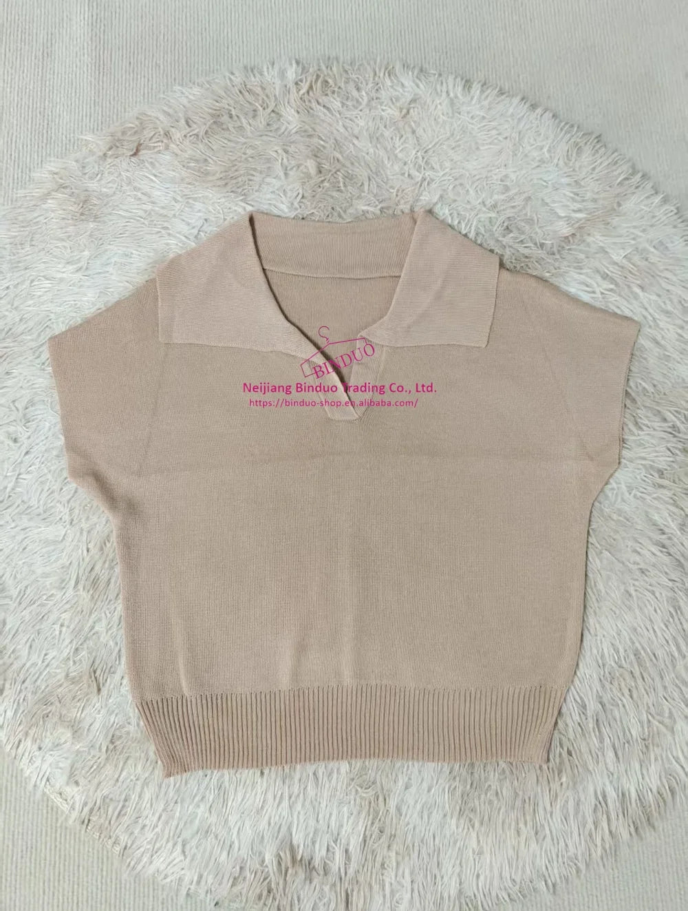 Turn - down Collar Graphic Tee Knitted Tops for Women Versatile Short - sleeved Blouse - Zeprah