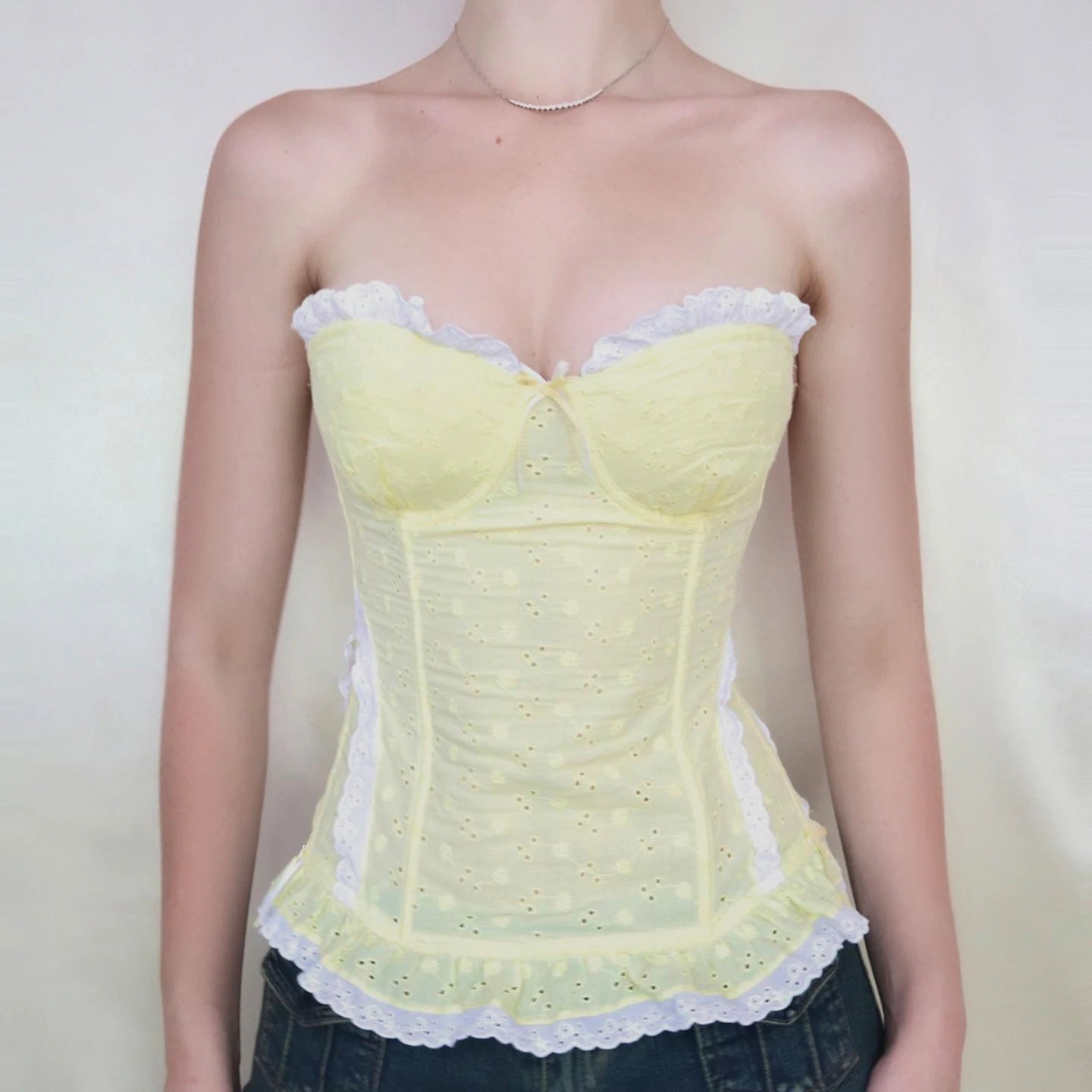 White Floral Lace Breathable Tank Tops Short Corset Top Bow Fashion Sexy Bodycon Bustier Waist Shaping - Zeprah