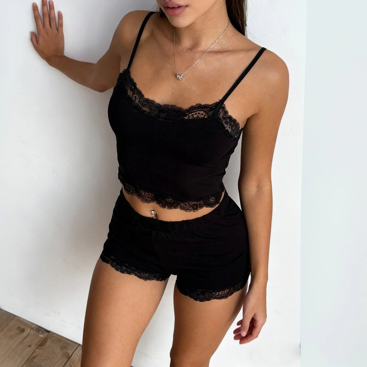 Women's Casual Sport Set 2 - Piece Workout Outfit Floral Lace Trim V - Neck Cami Top Knee Skinny Breathable Knitting Shorts Gym - Zeprah